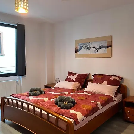 Leonardo Apartment
